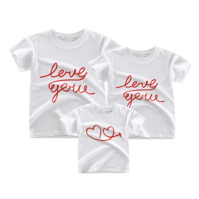 Red love Одинаковые топы для всей семьи; футболки для папы, мамы и детей; Одинаковая одежда для мамы и дочки; летняя одежда для мальчиков; футболки с короткими рукавами для девочек - Цвет: Red love