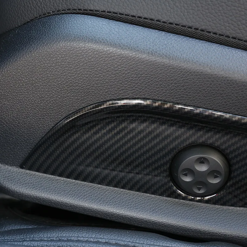 Автомобильное сиденье из углеродного волокна с регулировочным выключателем