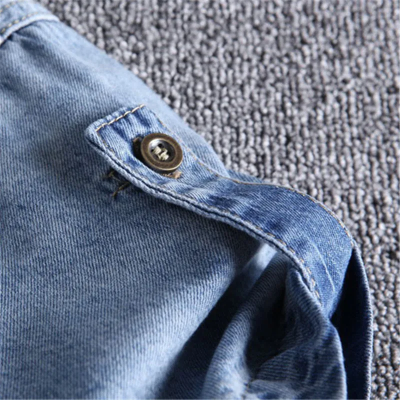 Летний модный джинсовый комбинезон шорты женский с карманами однобортный