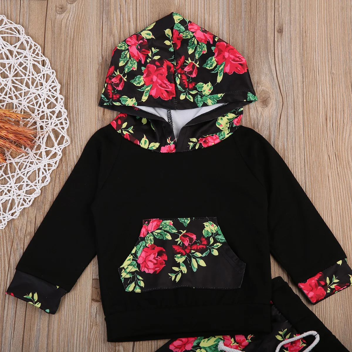 Новинка 2017 года одежда для маленьких мальчиков и девочек с цветочным рисунком