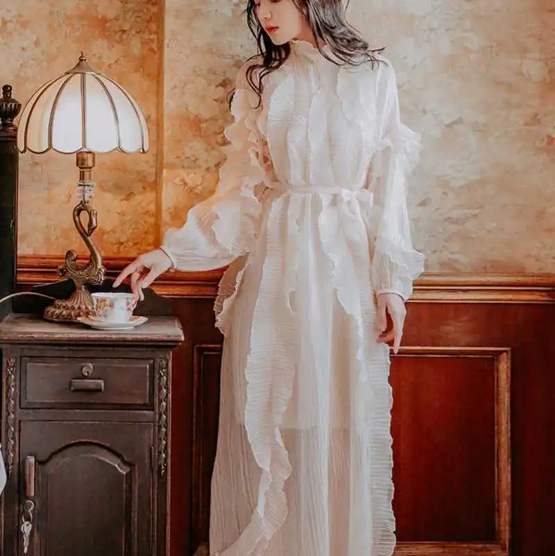 

High-end Runway Dress 2019 Spring summer women Elegant Long Sleeve White Pleated ruffle Maxi Long Dress