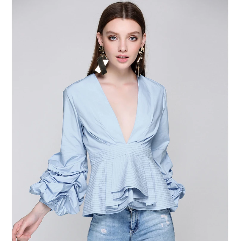 Женская блузка с глубоким v образным вырезом модельная дизайнерская рукавами