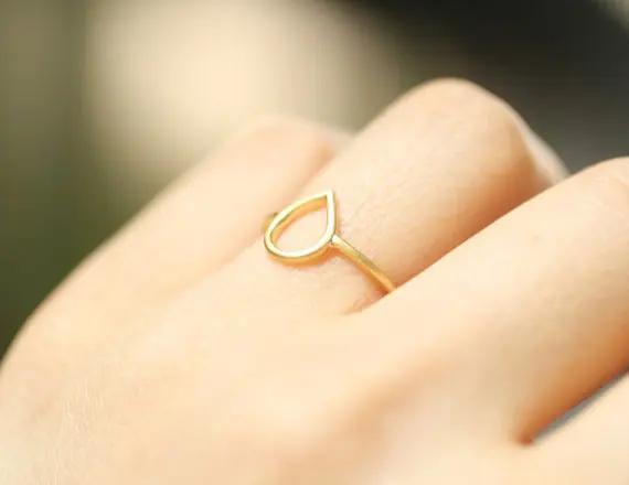 

Simple Tiny Waterdrop Ring Open Teardrop Ring Cute Outline Raindrop Rings Water Tear Rain Drop Ring for Women