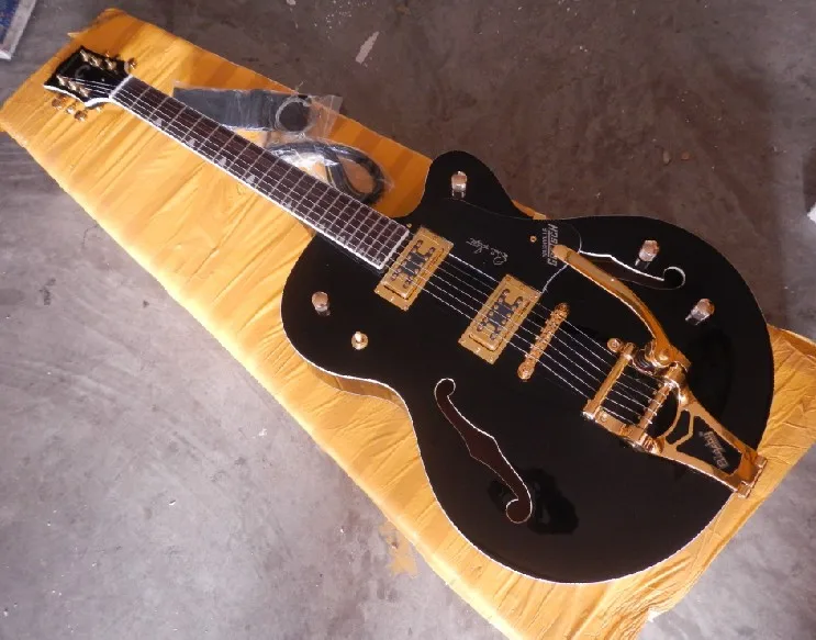 Заводская черный Gretsch Сокол 6120 Полу полый Средства ухода за кожей Джаз