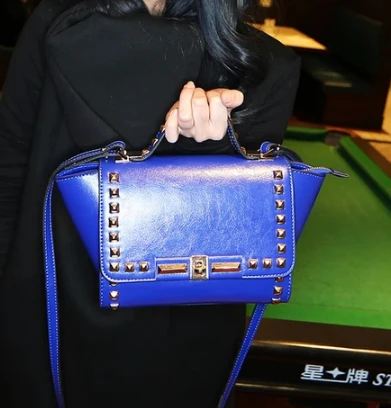 Free Shipping 2014 new wholesale hot handbag rivet bag mini-packet bat | Багаж и сумки