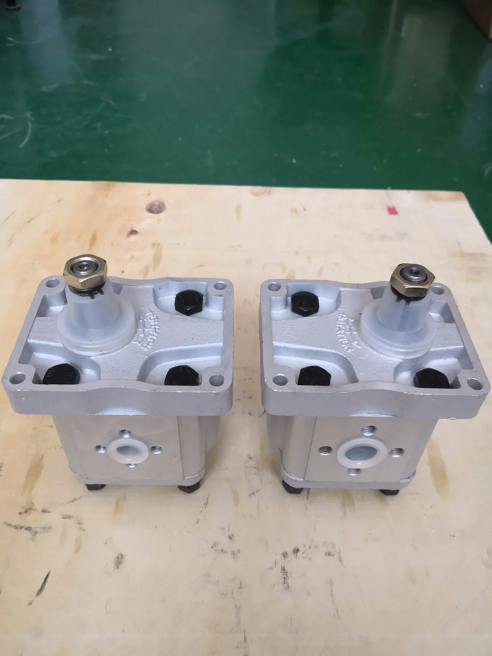 FIAT Гидравлический насос трактора 5179719(A33)|Детали инструментов| |