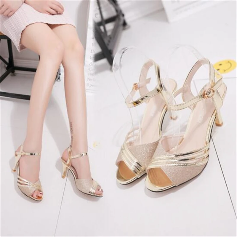 Женские босоножки на высоком каблуке с открытым носком шпильке Новинка лета