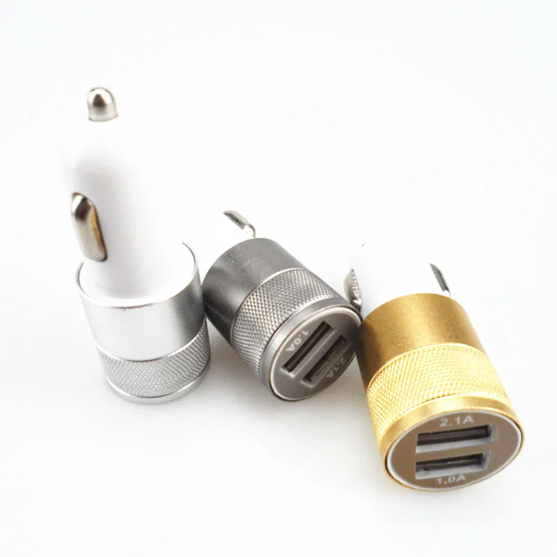 1X автомобильное зарядное устройство с двумя usb портами питания адаптер