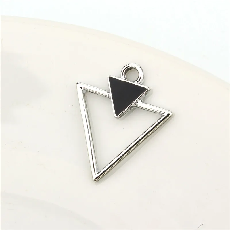 big triangle 02 10 шт Европейский треугольник звезда Смола амулеты серьги основа ожерелья Поиск серебряный полый кулон для женщин DIY Ювелирные изделия AC339 - Окраска металла: big triangle 02