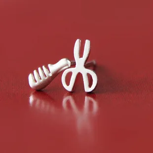 

Real 925 Sterling Silver Jewelry For Women Cute Asymmetric scissors comb Earring Stud Small Stud Earring For Girls Wholesale