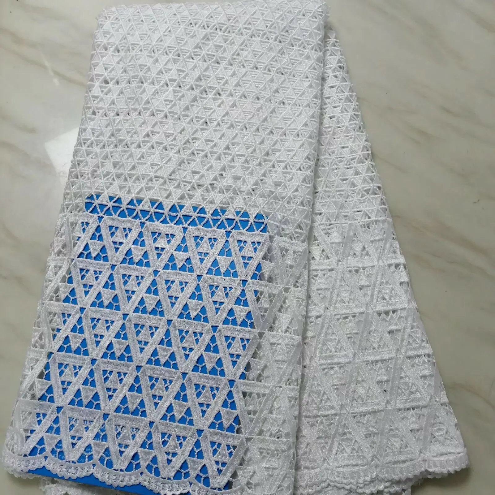 

2019 Высококачественные швейцарские Кружева из вуали, швейцарская хлопковая африканская сухая хлопковая кружевная ткань в нигерийском стил...