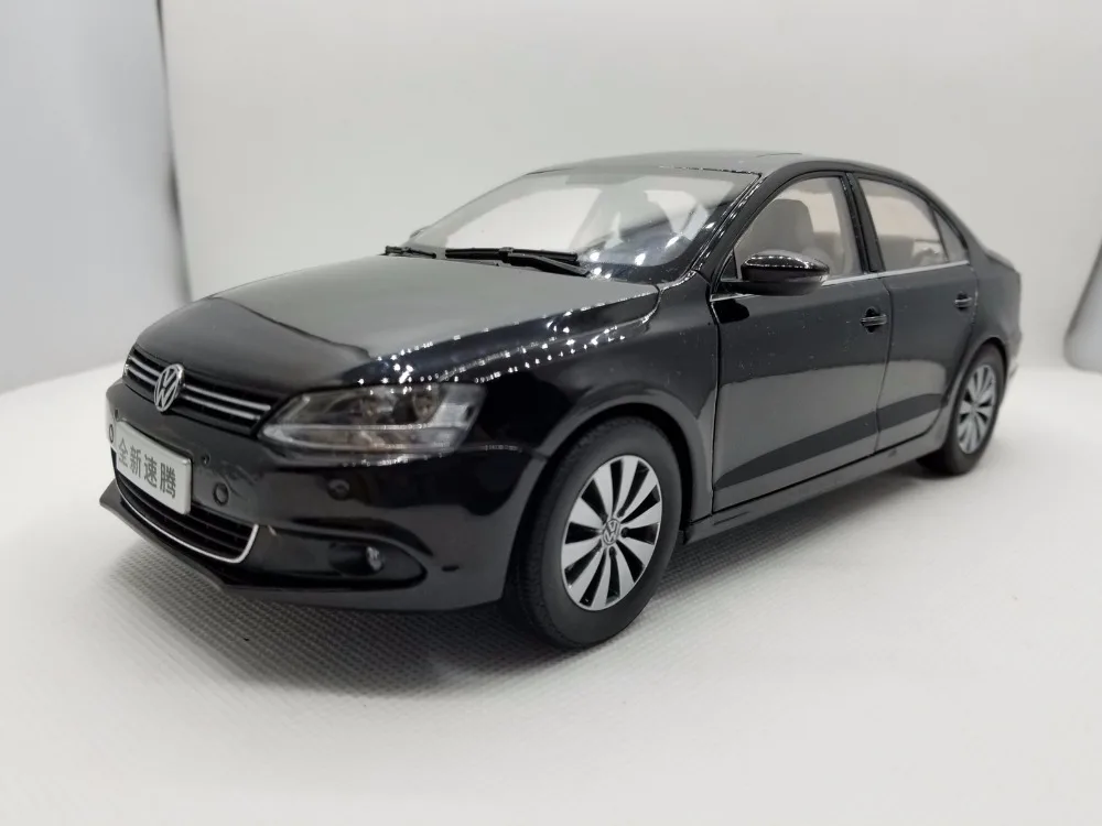 

Литая модель 1:18 для Volkswagen VW Sagitar 2012 Euro Jetta MK6, игрушечный автомобиль из черного сплава, миниатюрные коллекционные подарки