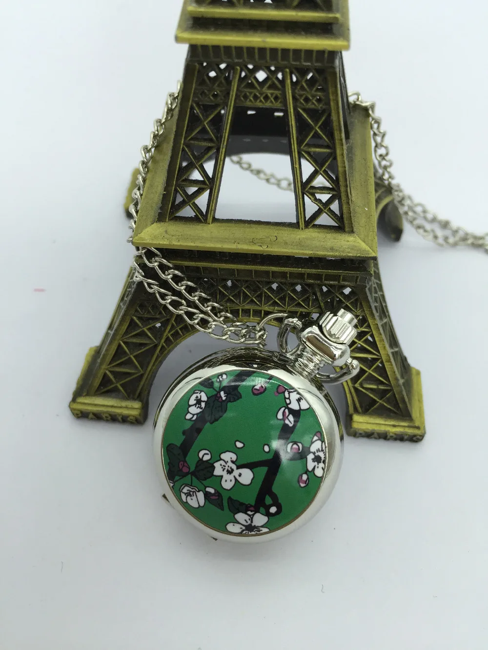

silver Fashion quartz leaves flowers enamel pattern pendant gift Pocket watch necklace