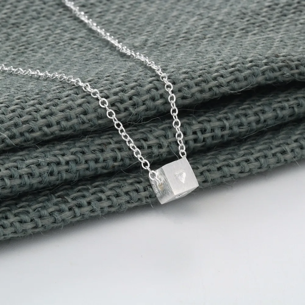 Kinitial серебро геометрические квадратный Cube Цепочки и ожерелья выгравировать