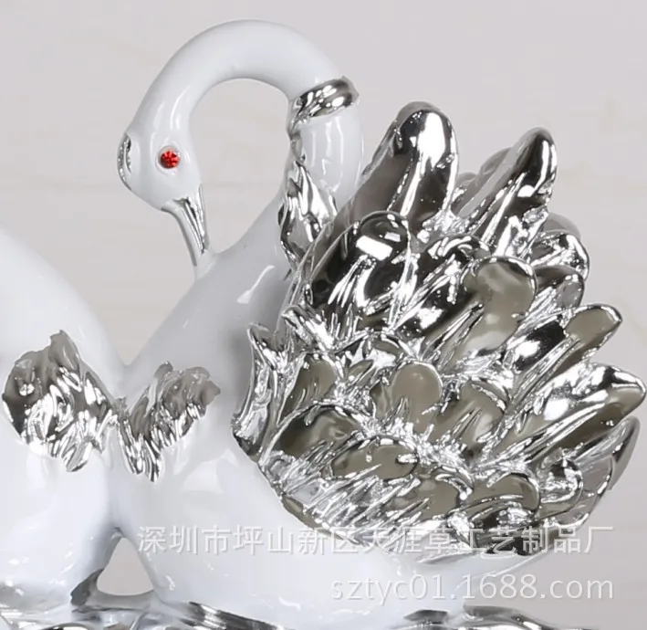 

Wedding gifts resin crafts ornaments Queen Decoration harmonious and happy marriage souvenir gift