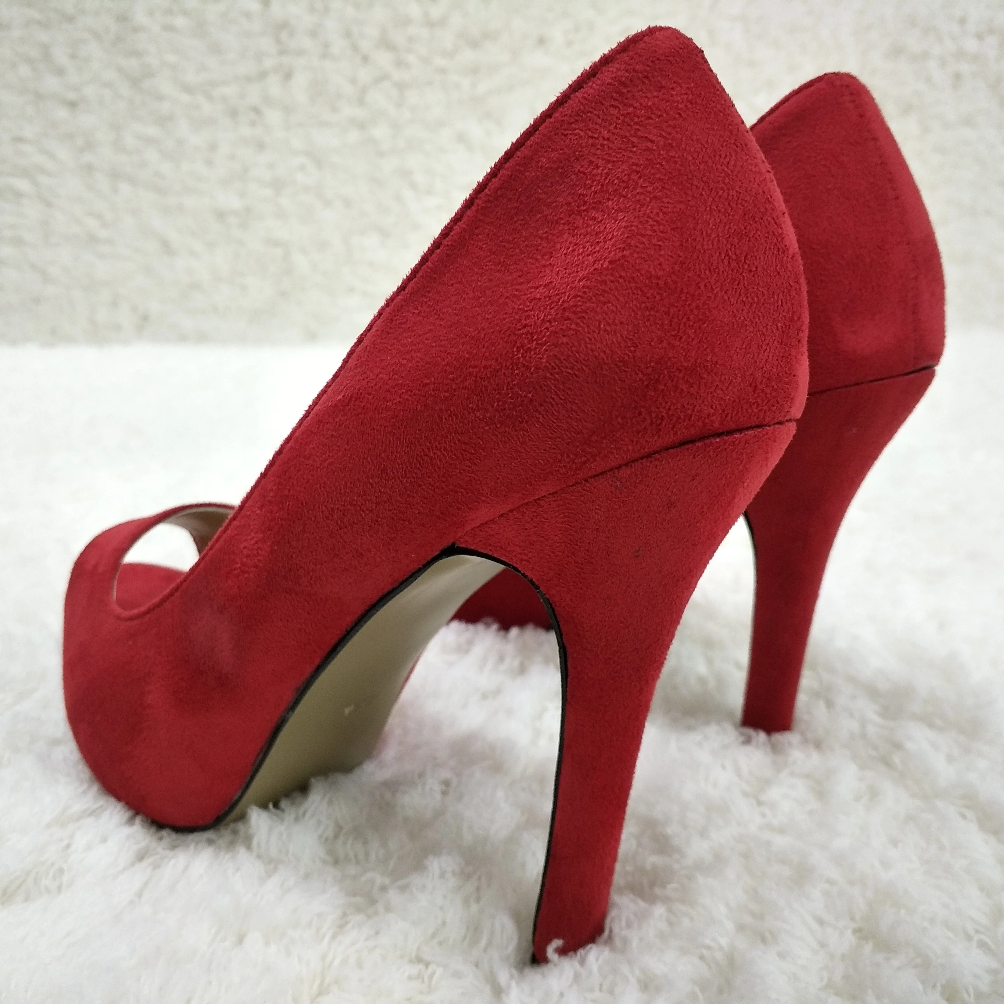 Женские туфли лодочки на тонком высоком каблуке шпильке пикантные вечерние из