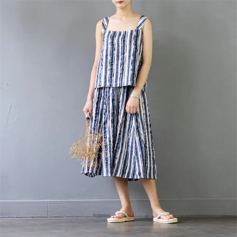 Комплект из двух предметов женский топа и юбки без рукавов с квадратным