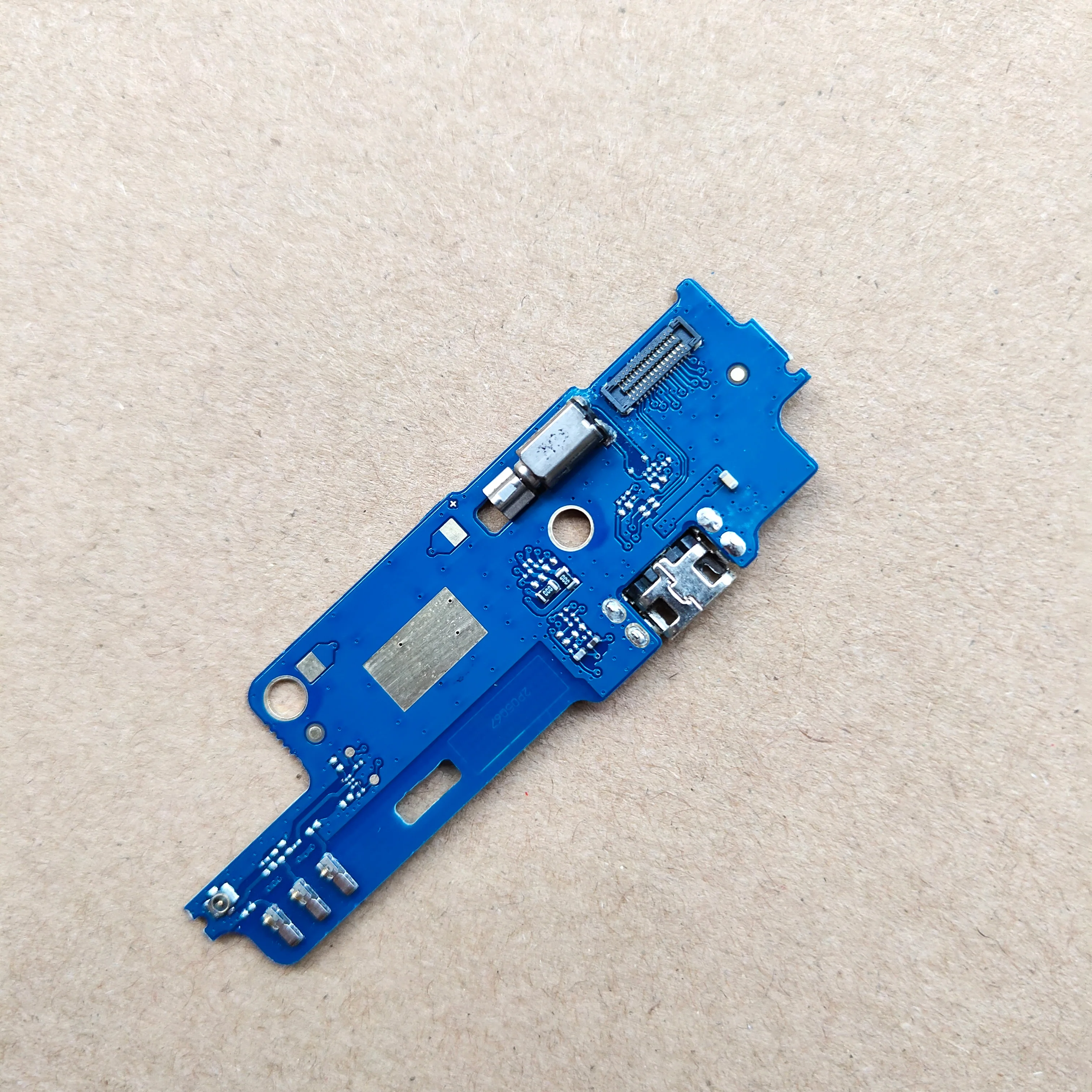 Замена Вертикальный чехол-книжка для Coolpad Torino R108 USB Зарядное устройство зарядки Порты и разъёмы док-станция для зарядки с гибким кабелем и модуль для платы микрофон
