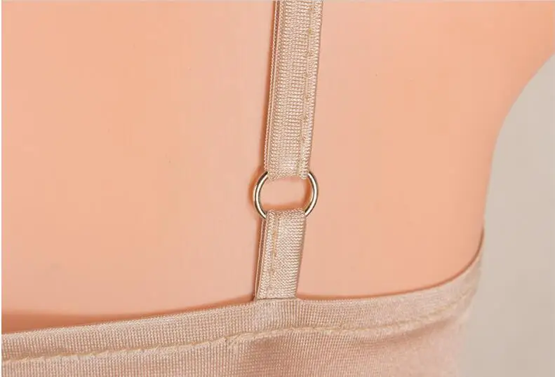 Платье золотого цвета длинное платье на бретельках | Женская одежда