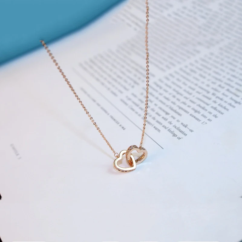 

2017 New Heart Necklace for Women Long Chain Gold Color Dainty Tiny Rhinestones Pave Heart Shape Pendant Necklace Choker Gift