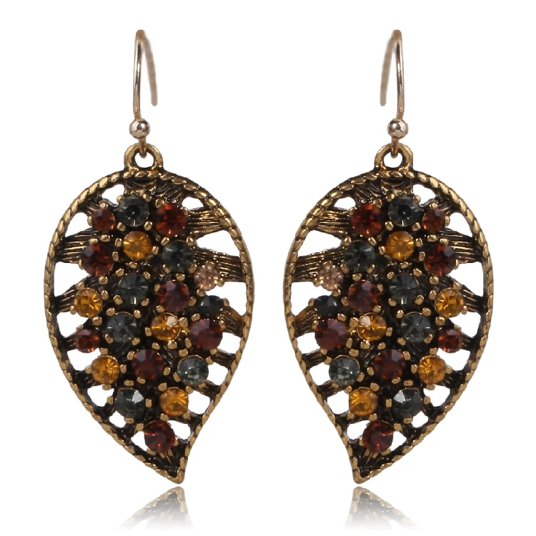 

Popular hollow out blade delicate female earrings