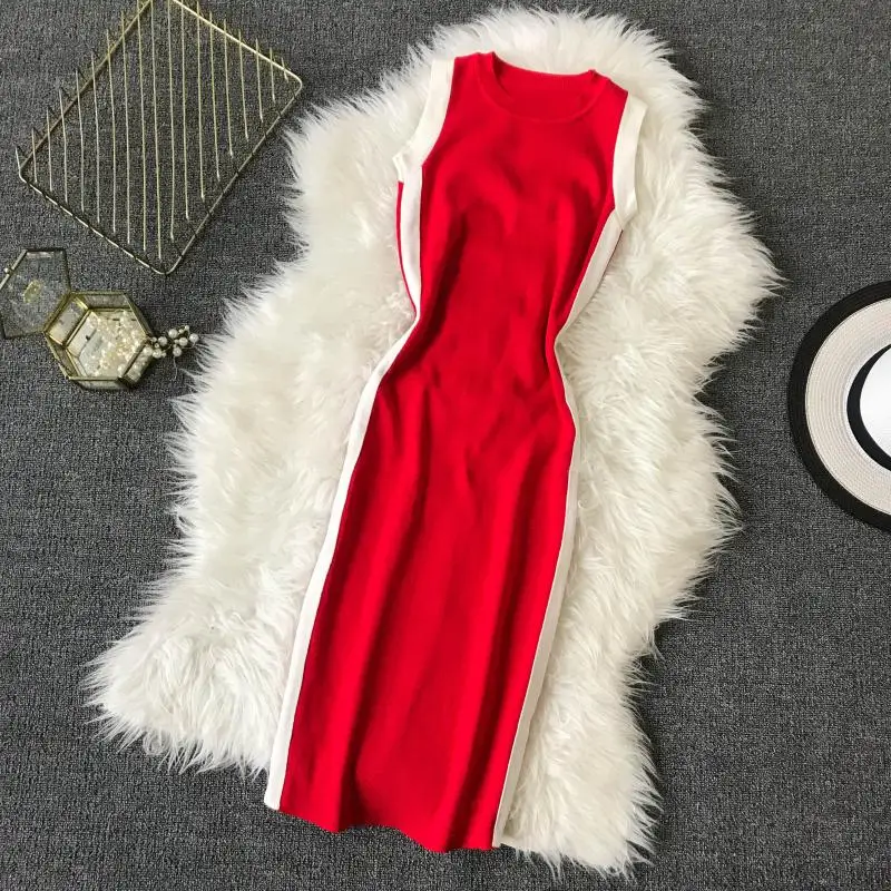 Женское трикотажное платье ALPHALMODA Полосатое по бокам без рукавов с круглым