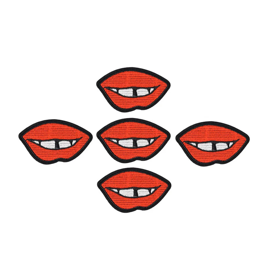 Нашивки с вышивкой красных зубов для одежды обувь утюжок переноса аппликация