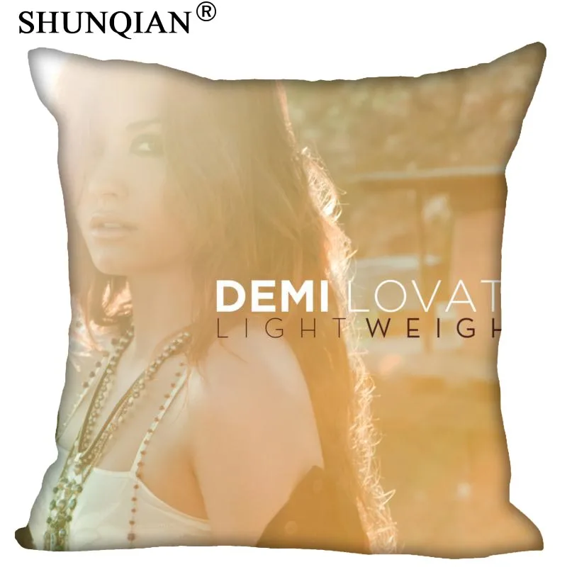 

Квадратная Декоративная Наволочка на молнии, с принтом