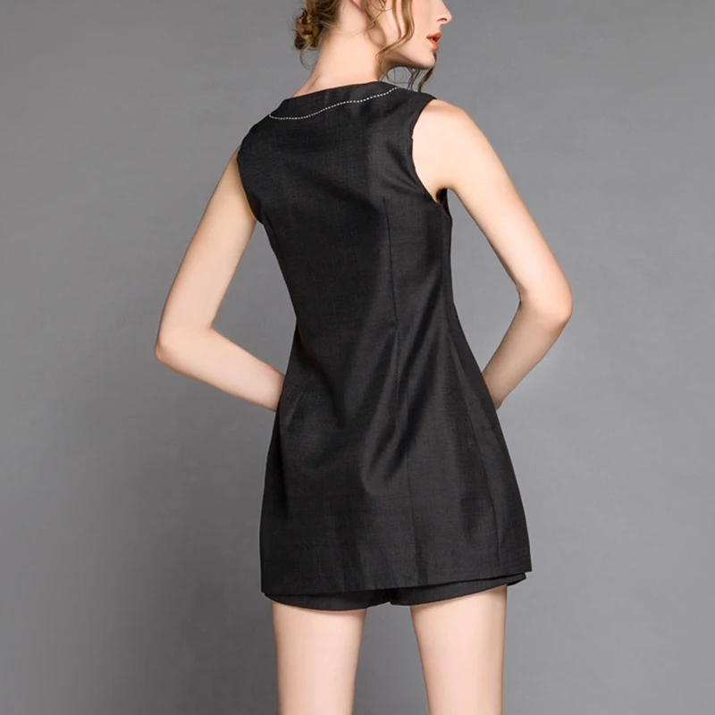 TWOTWINSTYLE жилет без рукавов комплект из двух предметов женский v образный вырез