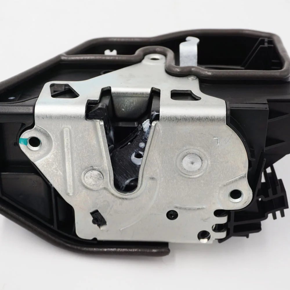 Привод дверного замка защелка передняя левая для BMW E90 E60 E65 E66 51217202143|Комнатные