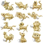 RINHOO 12 знаков зодиака брелок Тигр кролик Дракон лошадь собака брошь в виде поросенка шпильки имитация праздничное платье с жемчужинами на воротнике и шарф на булавке значок брошь для Для женщин Мужчины