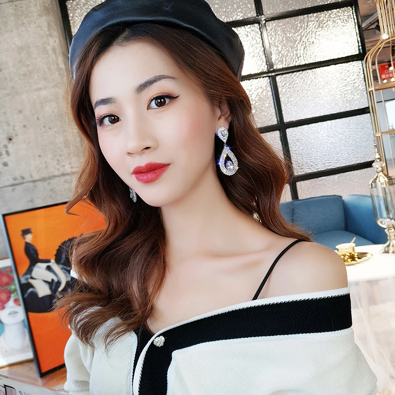 

DREJEW Water Drop Pearl Rhinestone Statement Earrings Christmas 925 Gold Silver Crystal Drop Earrings for Women Jewelry HE358