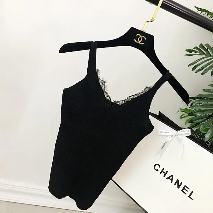 Женский трикотажный жилет с V-образным вырезом на бретельках | Женская одежда