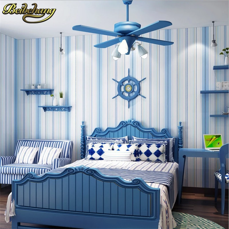 Современные модные горизонтальные обои в белую и синюю полоску для детской стены