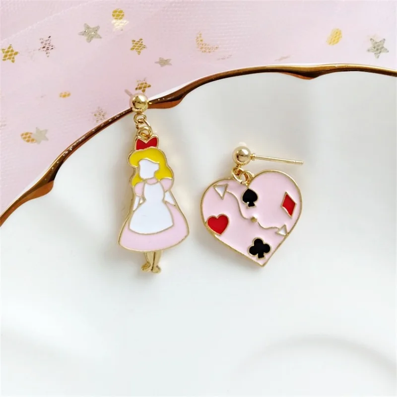 2018Japanese Korean fashion cartoon Alice anime rabbit ear clip bunny carrot playing cards asymmetric earrings for women jewelry | Украшения