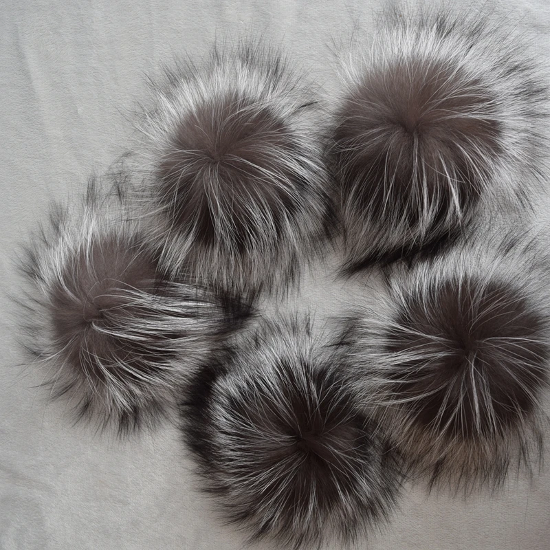 Помпон из натурального меха черно бурой лисицы|pompon ball|fur pomfur ball |