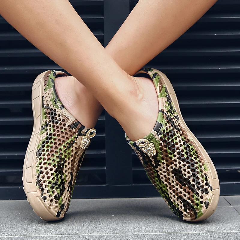 

Men's Slippers Summer Beach Fashion Casual Shoes Slip-on Hollow Out Male Footwear Adult Youth Mocassin Homme Zapatillas Hombre