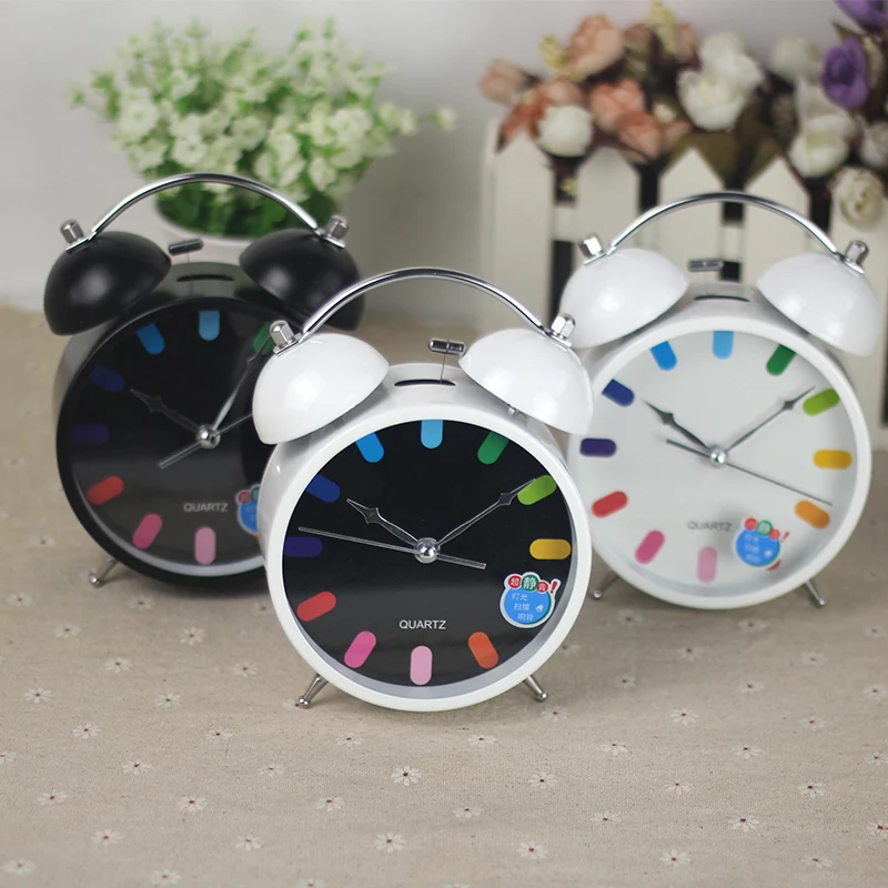 4.5 дюймов современный дизайн мода железа колокол будильник тихая часы механизм с