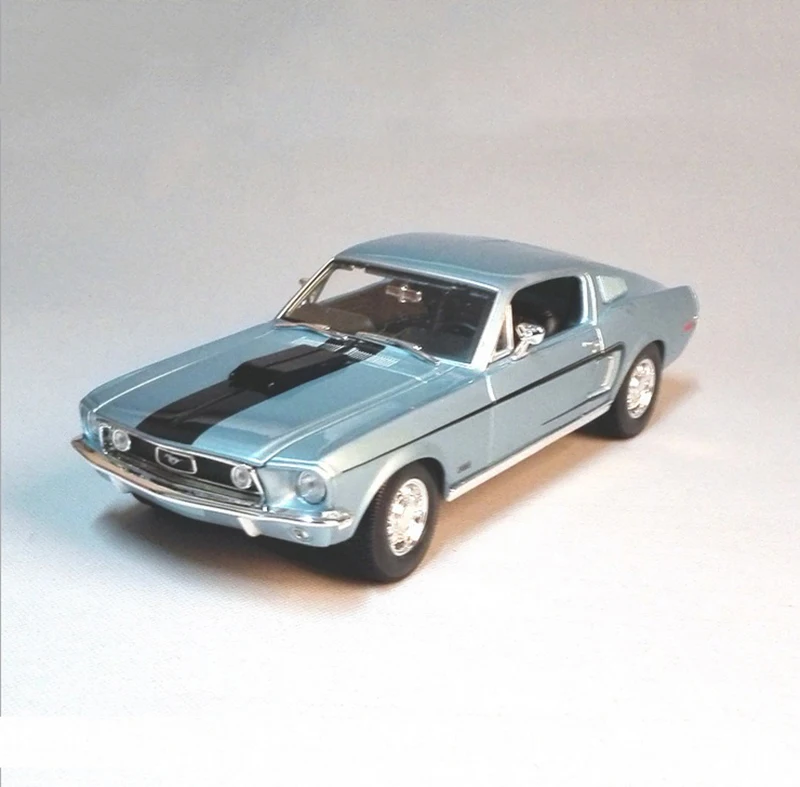 1/18 Ford Mustang GT 1966 мышечная машина Синий/Белый цинковый сплав модель автомобиля литая под давлением для коллекции мальчиков Игрушки Подарки