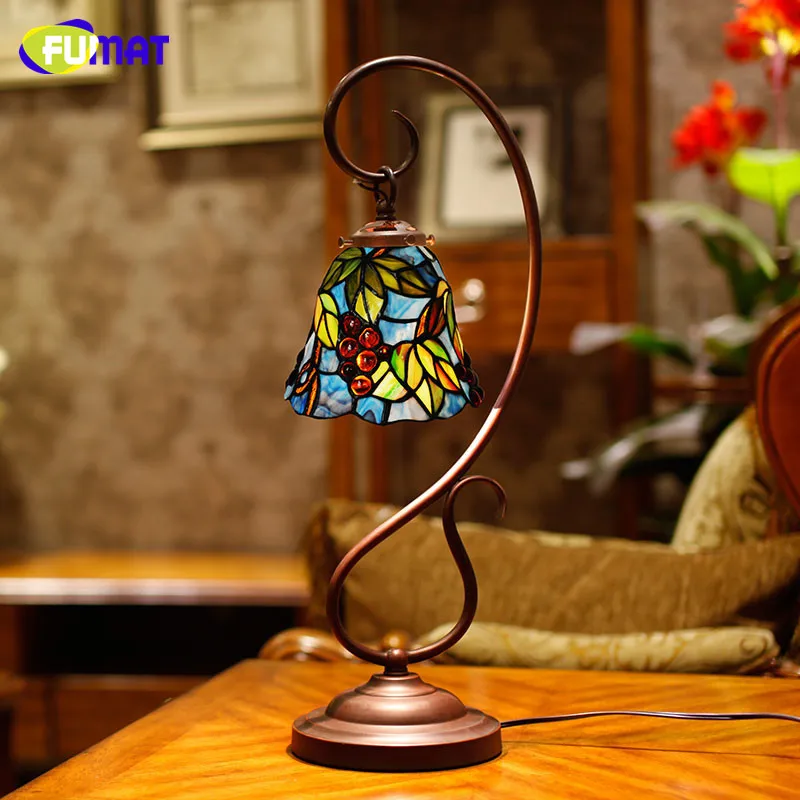 Стеклянная художественная лампа FUMAT Европейский сад Витраж настольная