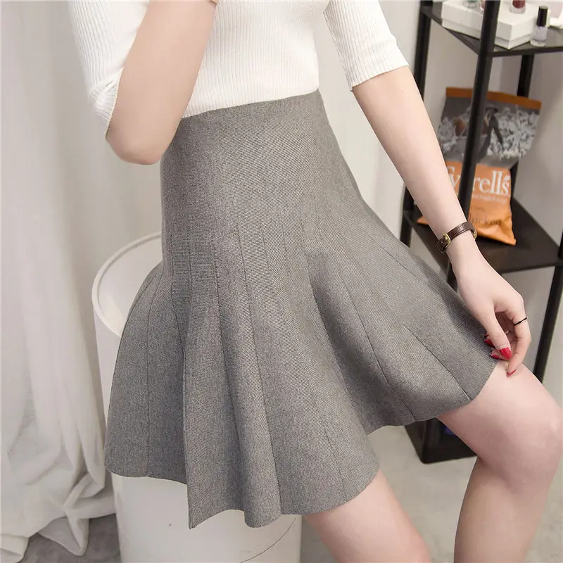 

2018 new Spring new Korean version of the skirt summer knit umbrella skirt skirt high waist pack skirt a word Autumn