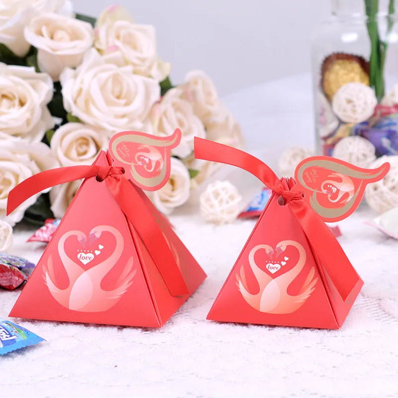 Треугольная пирамида для детского душа свадебные сувениры конфетные коробки