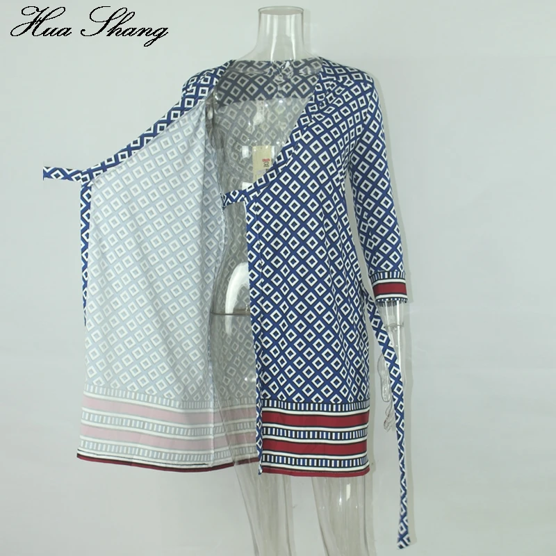 Женское платье средней длины с запахом v-образным вырезом и рукавом три четверти