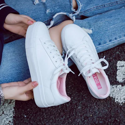 6610 White Pink Женская обувь; повседневная обувь на высокой платформе; однотонная женская повседневная обувь из искусственной кожи; парусиновые кроссовки для женщин - Цвет: 6610 White Pink