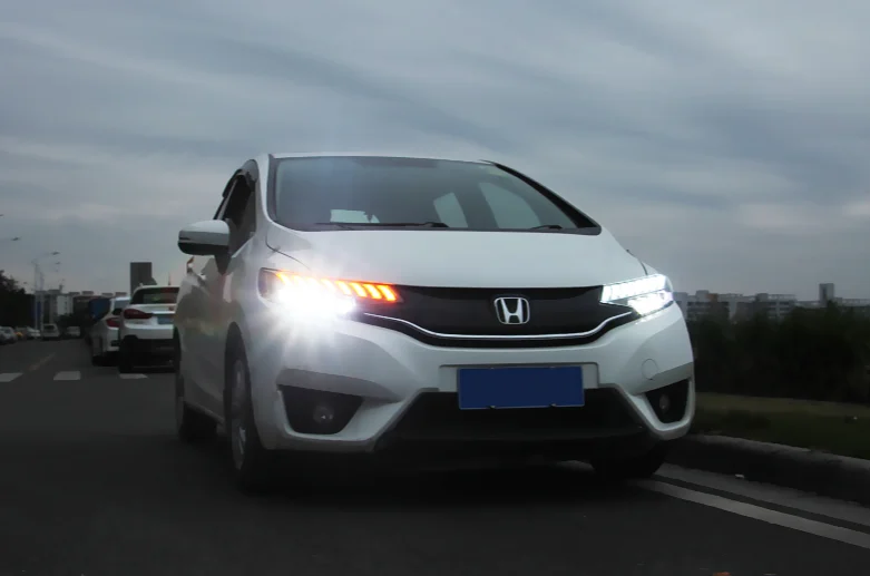 2 шт. светодиодный фары для Honda Fit- Автомобильный светодиодный свет двойной ксеноновые линзы автомобильные аксессуары Габаритные огни противотуманных фар