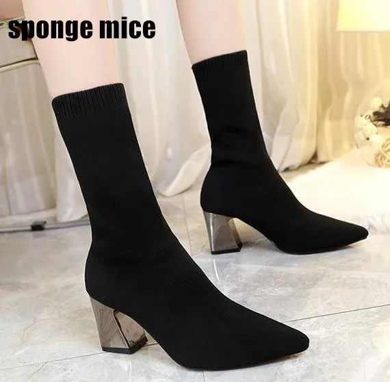 Женские ботинки Martin на толстом высоком каблуке черные с острым носком шерстяные