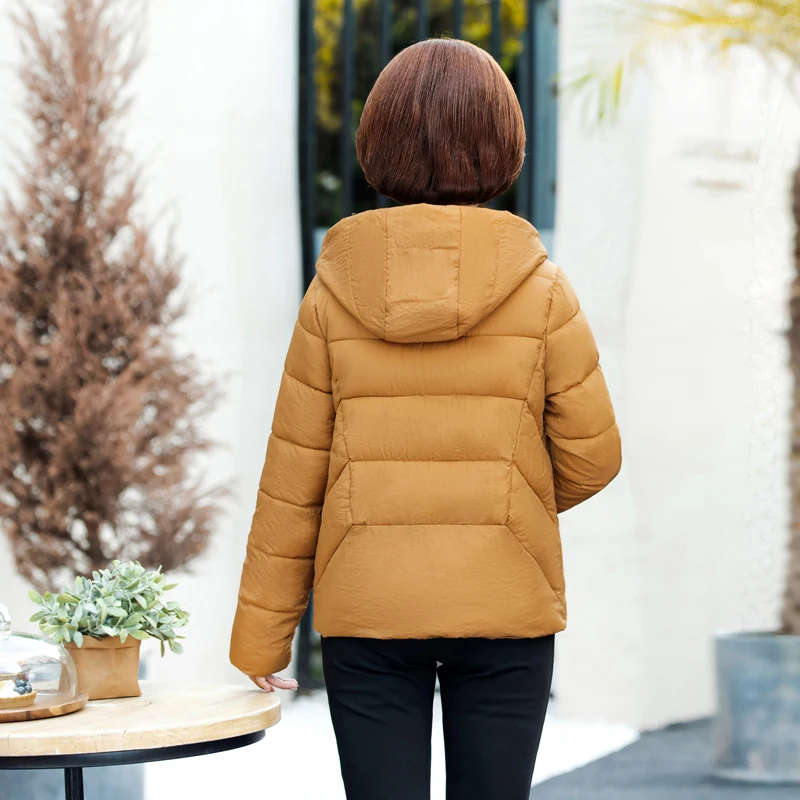 Женская зимняя куртка с капюшоном и хлопковой подкладкой верхняя одежда женское