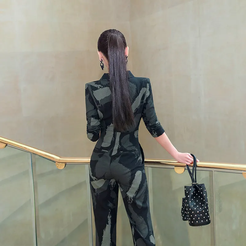 Весенне-летние модные камуфляжные брюки широкие расклешенные комбинезон