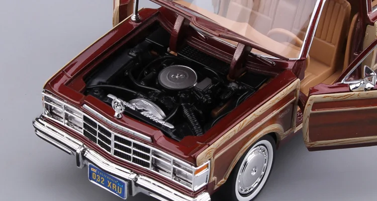 1:24 1979 Chrysler labaron литая модель машины украшения модель 73331A