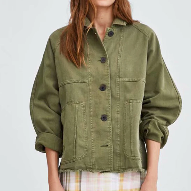 Женская куртка на пуговицах Повседневная серо зеленая с карманами демисезонная